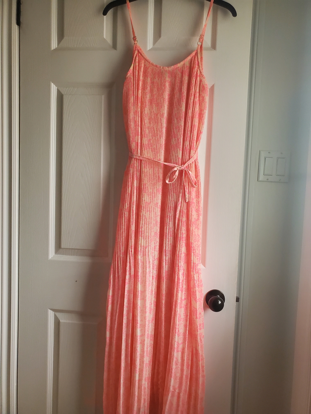 Old Navy Coral Pleated Spaghetti-Strap Maxi Dress with Tie
